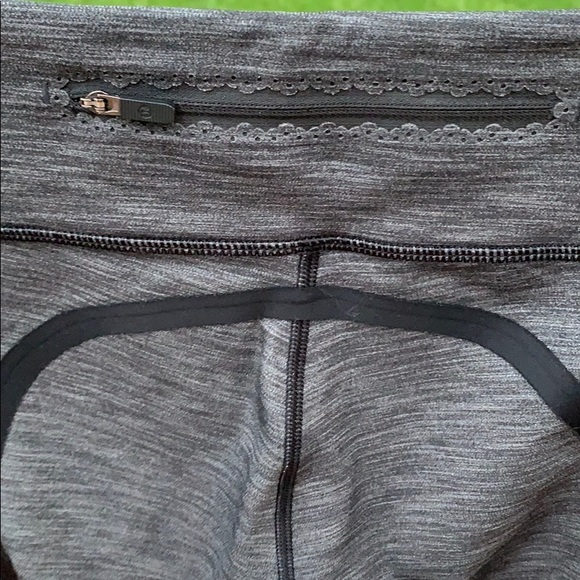 Lululemon 7/8 Leggings - Picture 3 of 4